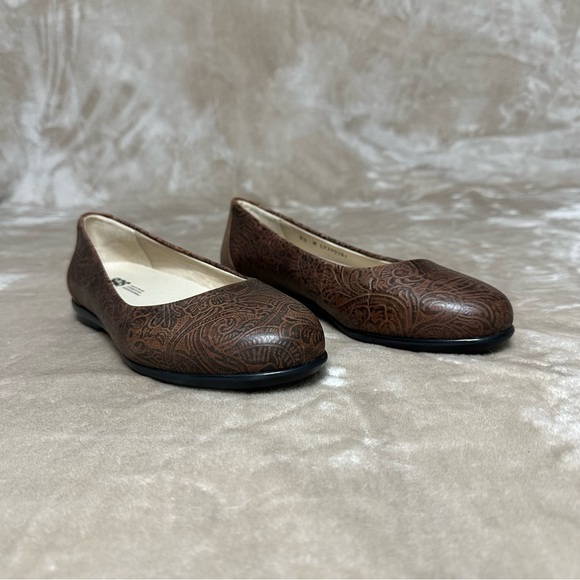 SAS Scenic Ballet Flat Brown Tool Leather Cowboy Floral Comfortable Size 9.5 - Picture 1 of 9